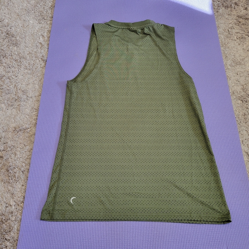 Zyia chill tank, Olive green sleeveless top, Medium - Picture 8 of 9